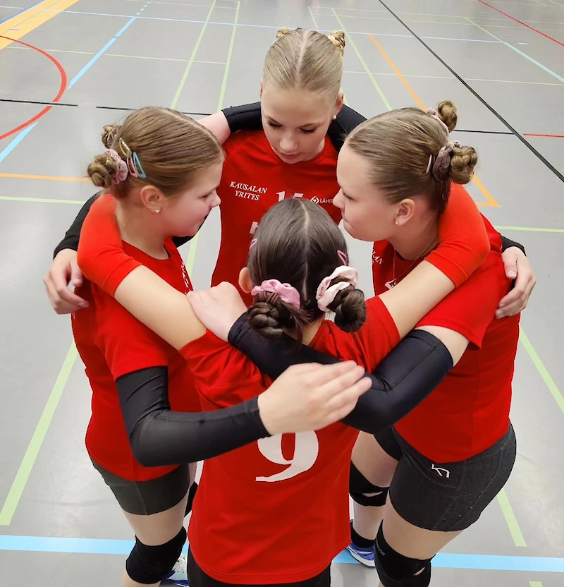 Yrityksen D-tyttöjen joukkue sijoittui Tiikerisarjassa neljänneksi.