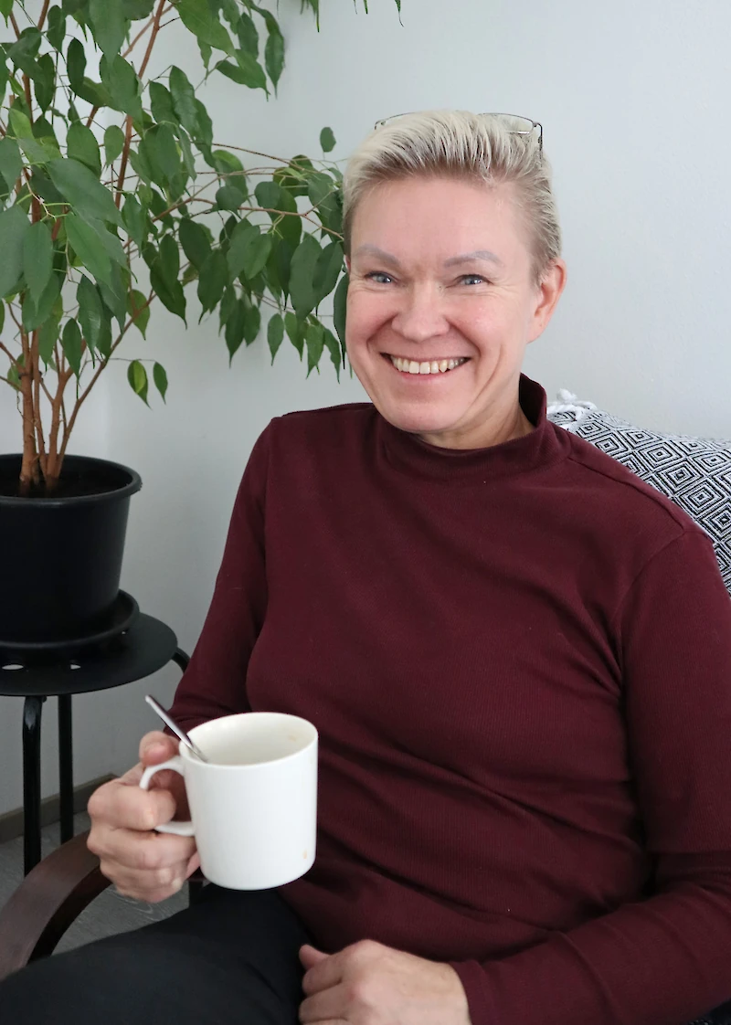 Ruoka-alan yrittäjä Virpi Petäjämäellä joulukiire on nyt parhaimmillaan.