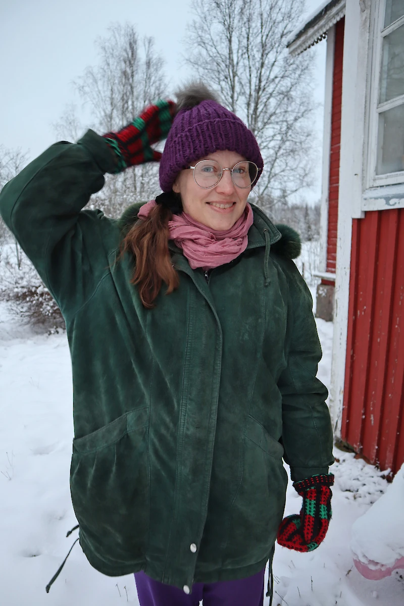 Milla Paloniemi on tunnettu sarjakuvastaan Kiroileva Siili, joka ilmestyy viikoittain Iitinseudussa.