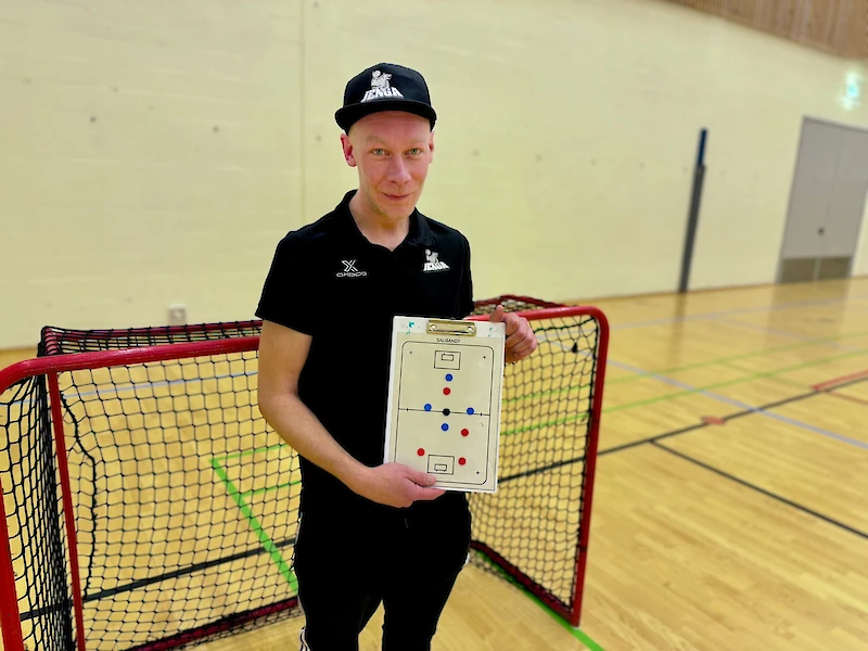 Matti Rauhala valmentaa useaa juniorijoukkuetta.
