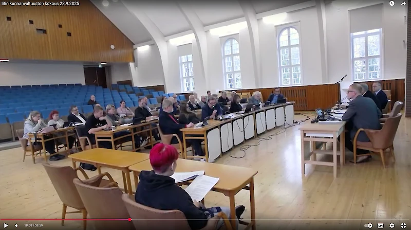 Valtuuston kokouksen seuraamista Youtubessa haittasi heikko äänenlaatu.