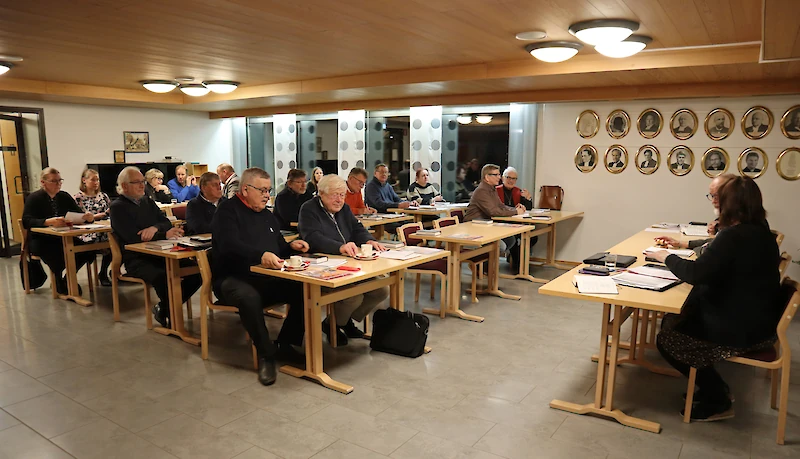 Kirkkovaltuusto kokoontui 8. joulukuuta.