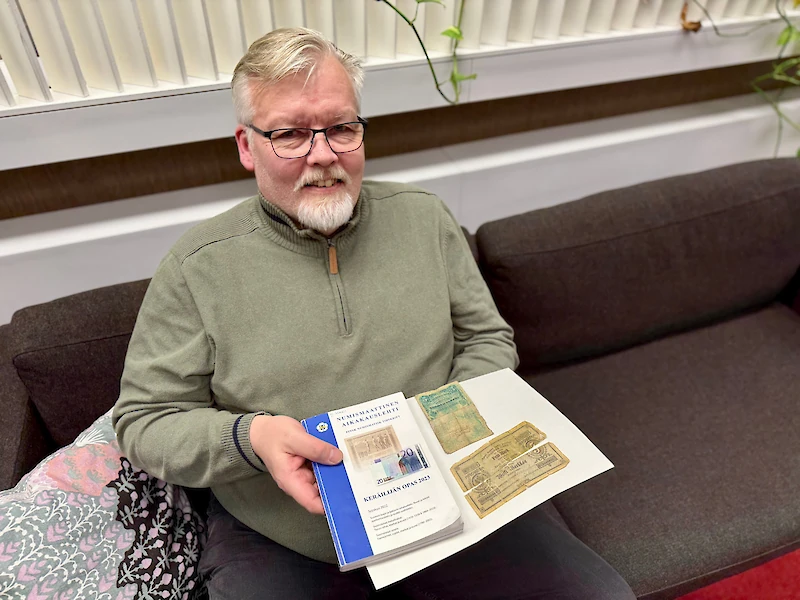 Kyösti Karin mukaan numismaatikkojen kokoukseen voi tuoda omia rahojaan arvioitavaksi.