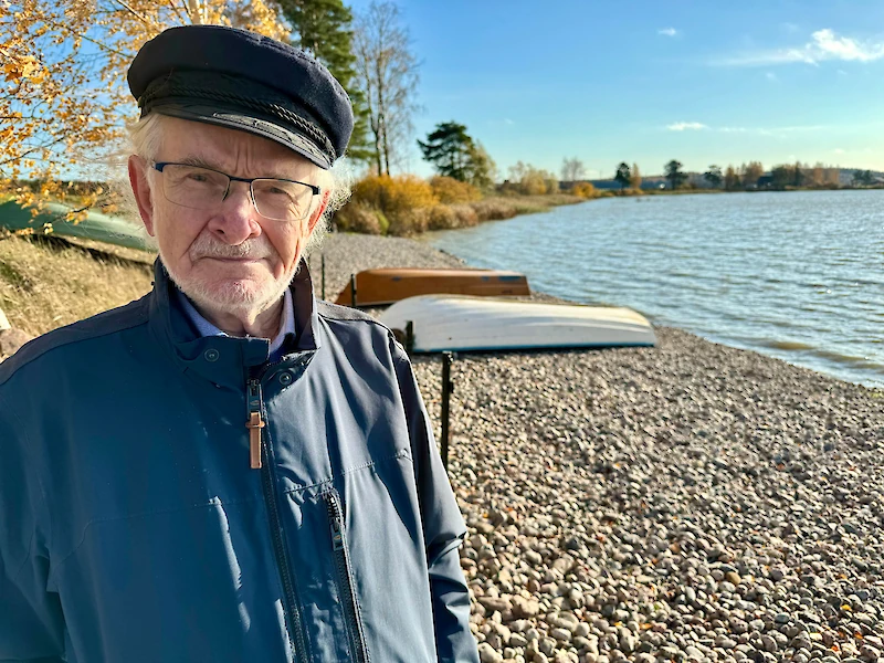 Olli Pasila on ollut kylänsä Sääskjärven jakokunnan toiminnassa mukana 1980-luvulta alkaen. (Kuva: Iitinseudun arkisto 2025, Veli-Pekka Kelloniemi)