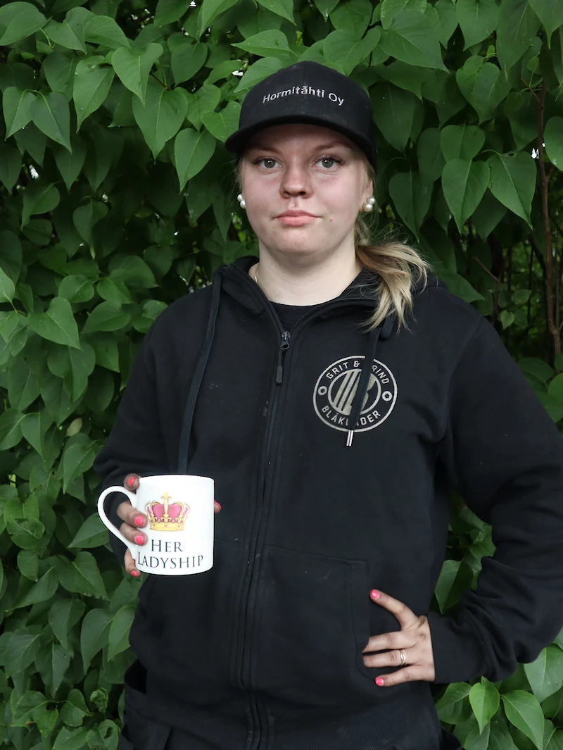 Mea Tähti tuli valokuvaan heti työpäivänsä jälkeen.