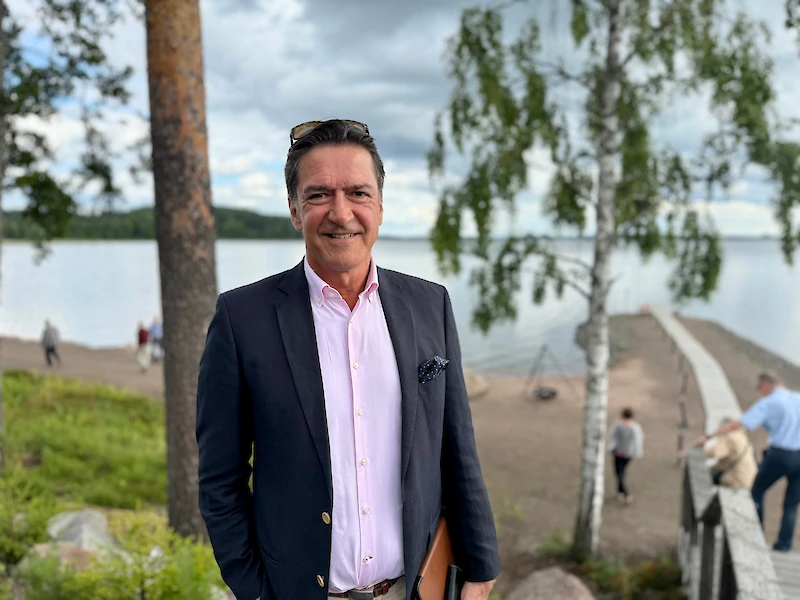 Suurlähettiläs Kai Sauer.
