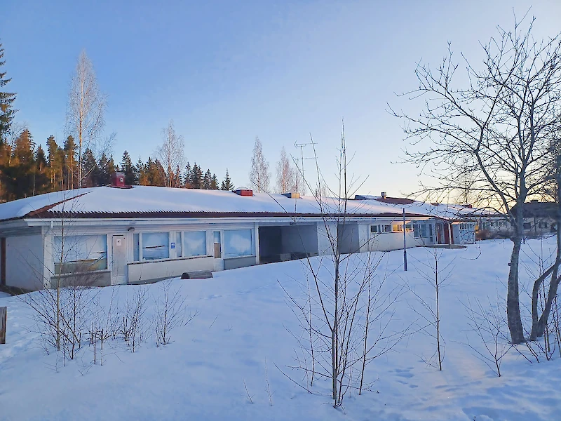 Metsämyyrän päiväkodin rakennus on purkukuntoinen.