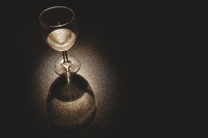 Kouluterveyskyselyn mukaan moni lapsista ja nuorista koki, että vanhemman liiallinen alkoholinkäyttö oli aiheuttanut haittaa. Lukemat olivat Päijät-Hämeessä koko Suomen keskiarvoa korkeampia. (Kuva: Pexels.)