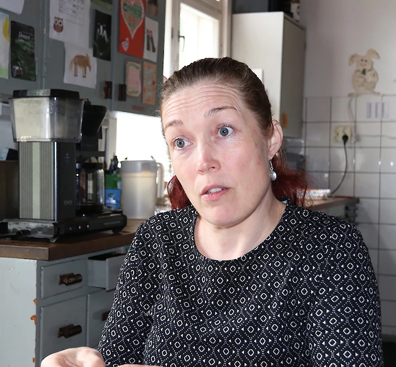Graafikko Karoliina Ilonoja vastasi kirjan taittamisesta ja tekstin editoinnista.