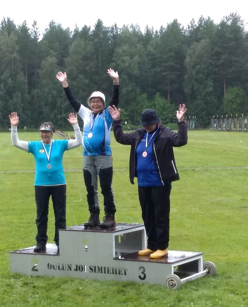 Kirsi Huikari-Roivas voitti SM-kultaa omassa N60-luokassaan.
