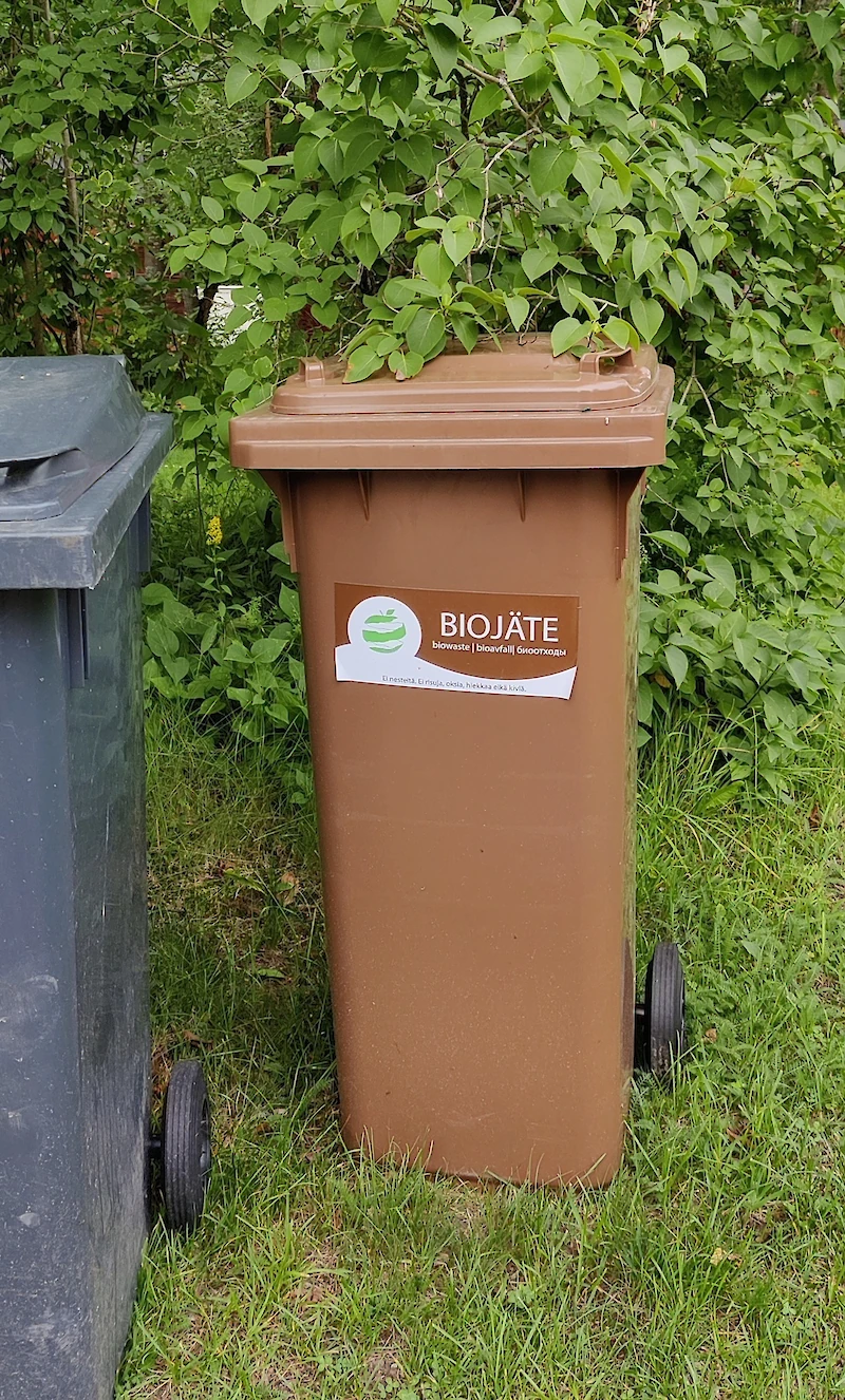 Sekä loppujäteastian että biojäteastian tyhjennysväliä on mahdollista pidentää aiemmasta.