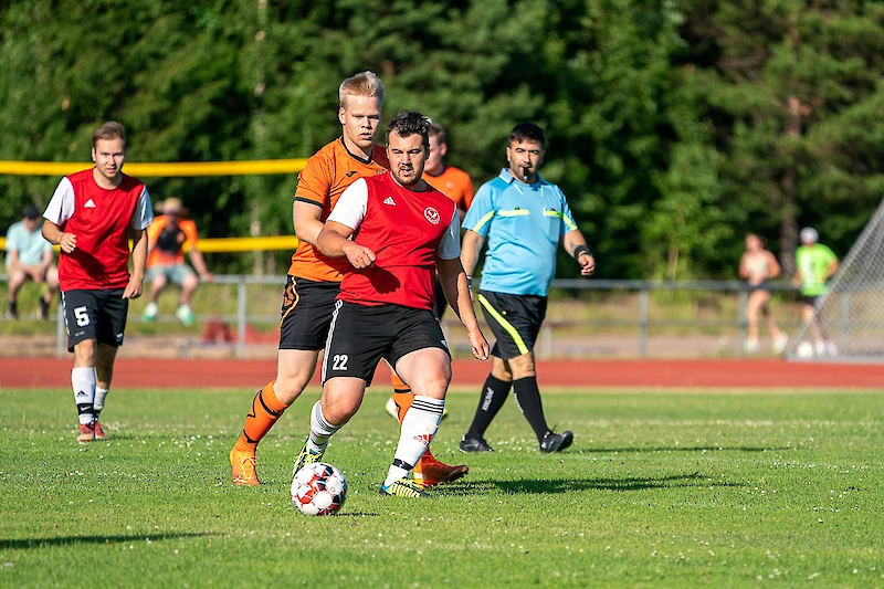Jesse Koskinen (numero 22) pelasi PaPea vastaan erinomaisen ottelun. (Kuva: Petri Laitakari.)